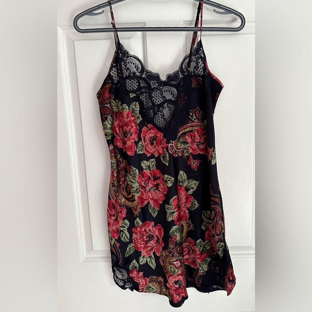 Vintage Victoria’s Secret Gold Label Slip